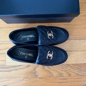 CHANEL Black Quilted turnlock Leather Loafers with Gold CC Hardware